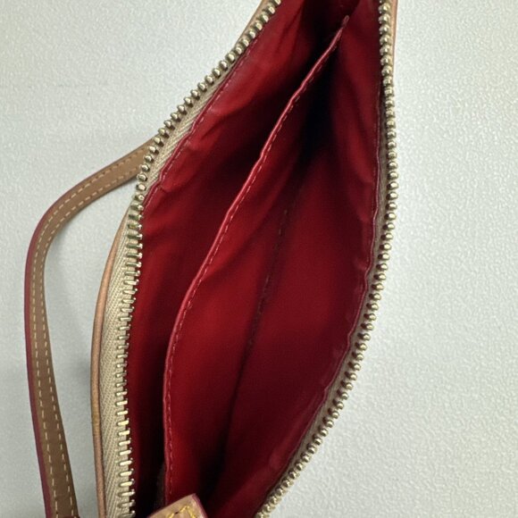 DOONEY & BOURKE Patent LEATHER ZIP WRISTLET Clutch Wallet *RED INTERIOR* - Picture 8 of 8